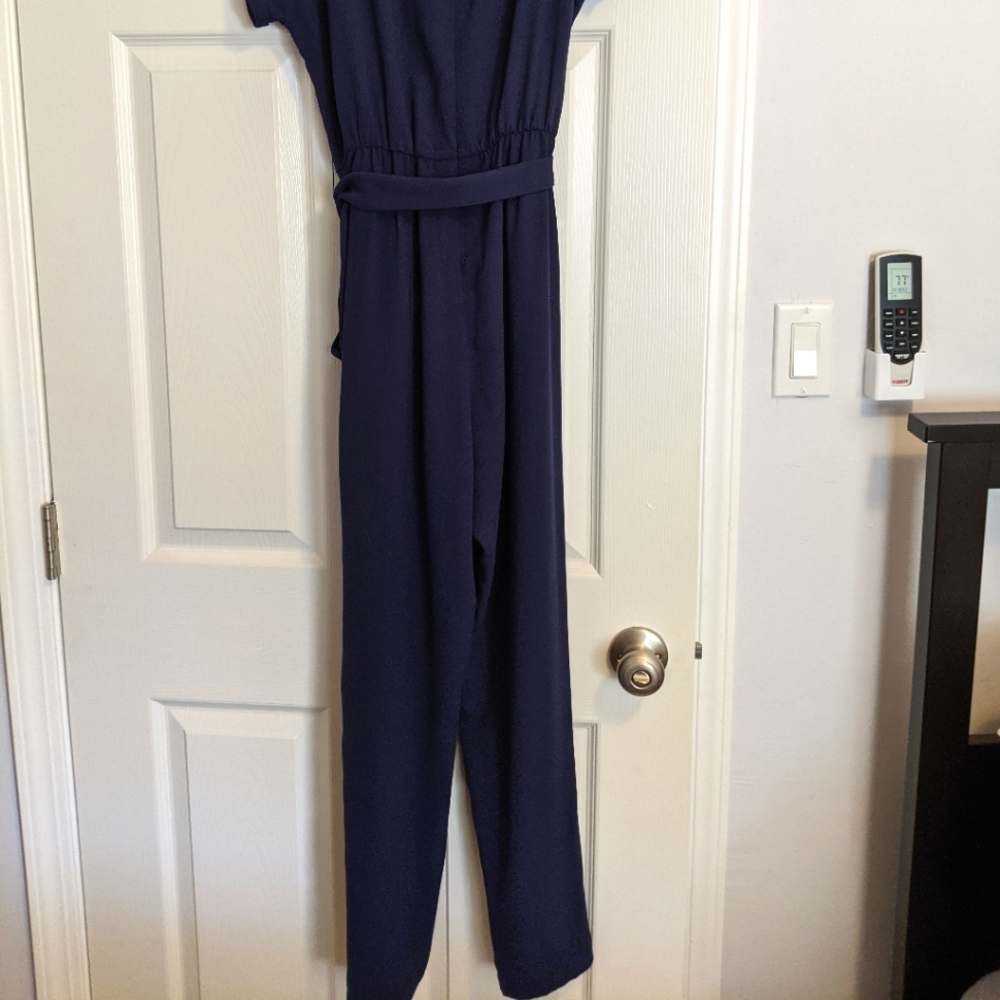 Halo, size 0, navy blue jumpsuit